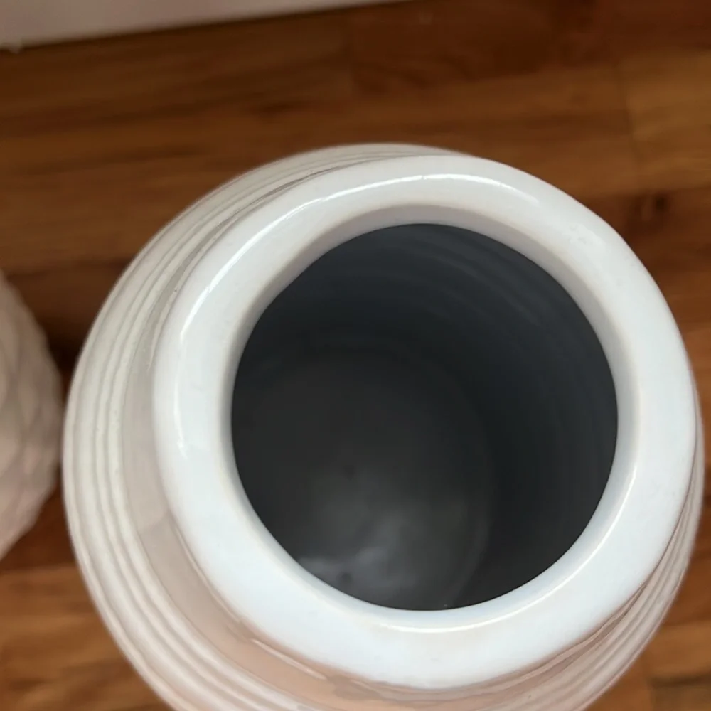 Pier 1 vase